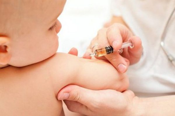 Nên tiêm Vaccine cho trẻ càng sớm càng tốt sau khi sinh
