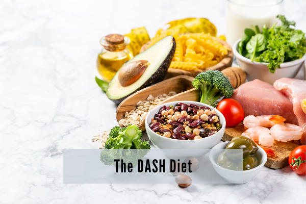 Chế độ ăn kiêng DASH với nhiều lại rau, chất béo lành mạnh, hạn chế thịt đỏ